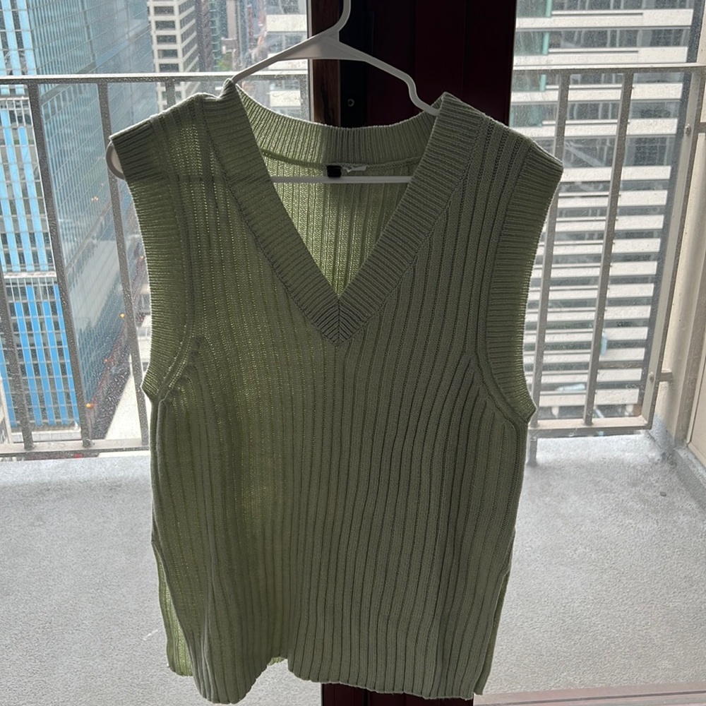 H&M- Sweater Vest- NEW without tags
